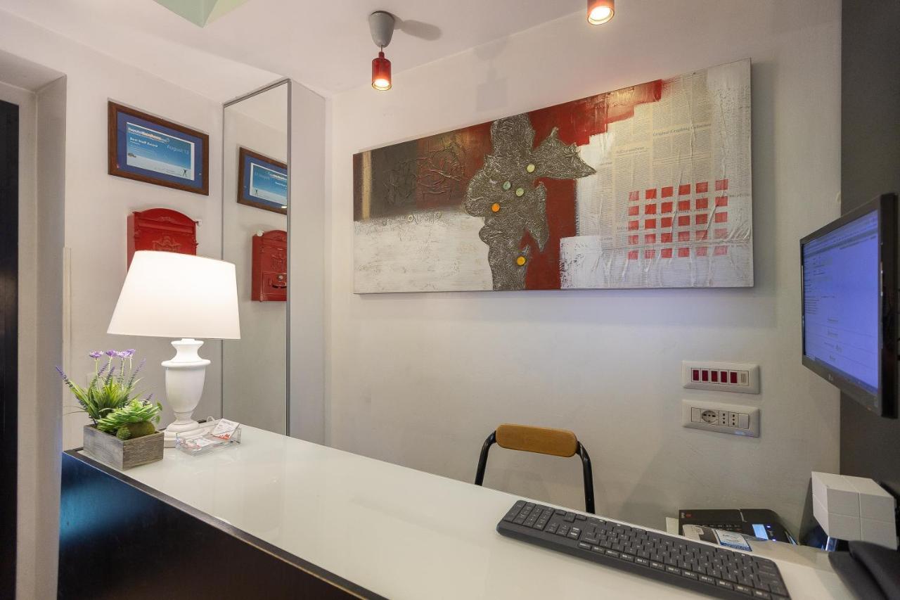 Internouno Hotel Рим Екстериор снимка