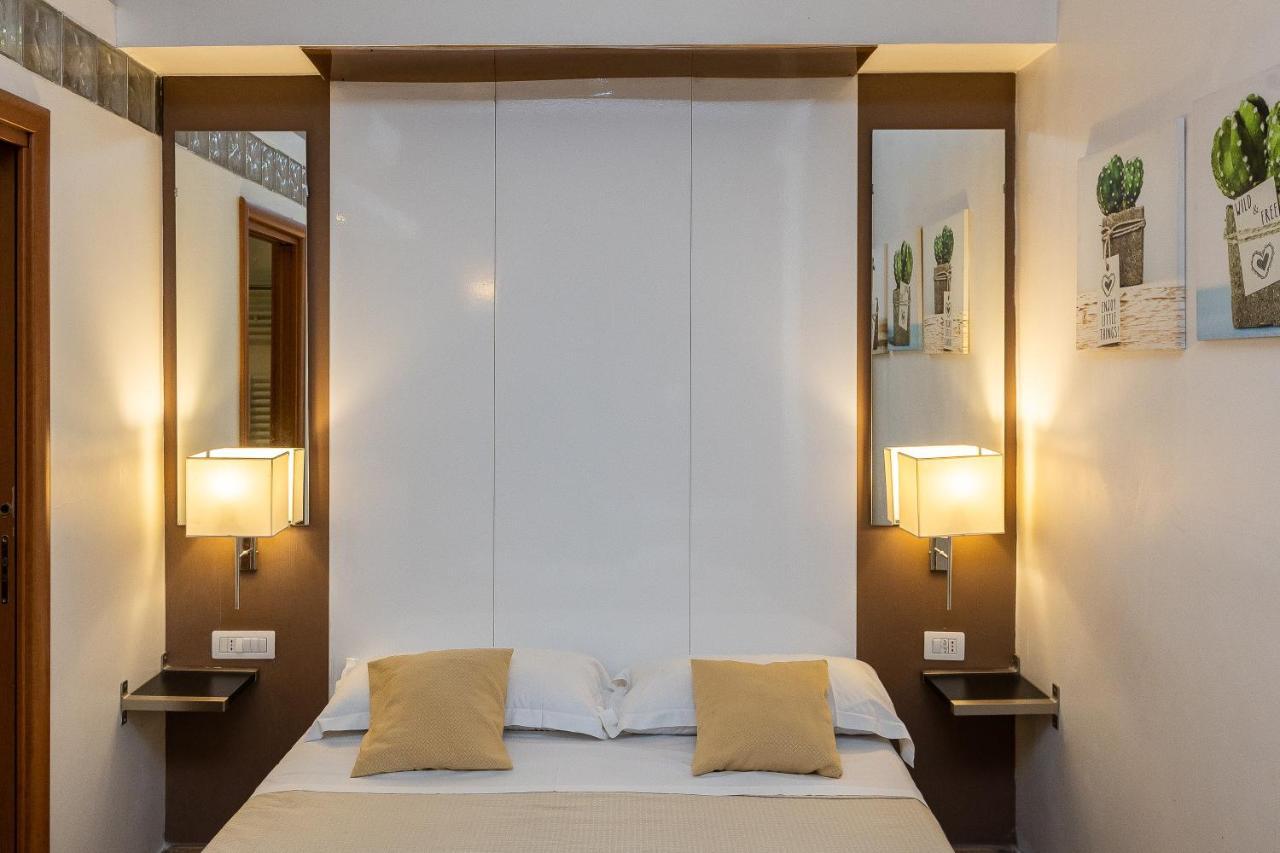 Internouno Hotel Рим Екстериор снимка