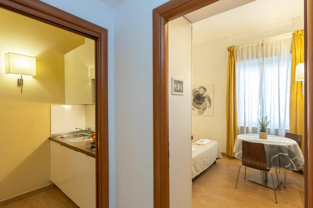 Internouno Hotel Рим Екстериор снимка