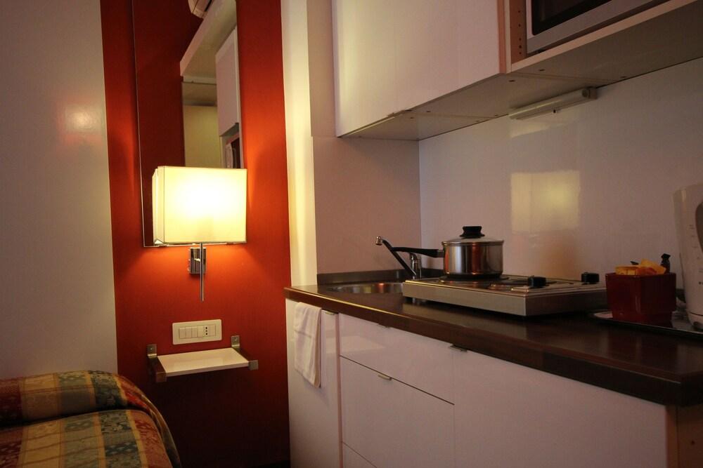 Internouno Hotel Рим Екстериор снимка
