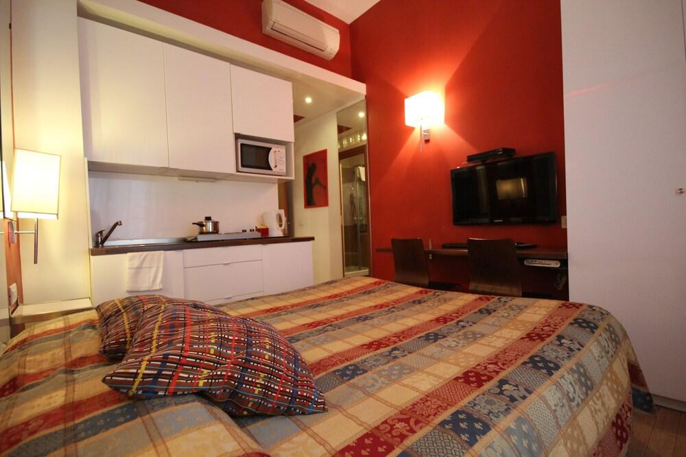 Internouno Hotel Рим Екстериор снимка